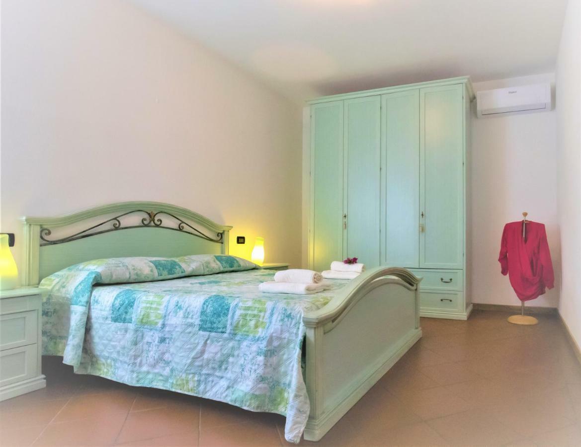 B&B Villa Apuana Marina Di Carrara Esterno foto